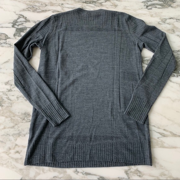 Vince Open Knit Thin Gray Sweater - Picture 2 of 5